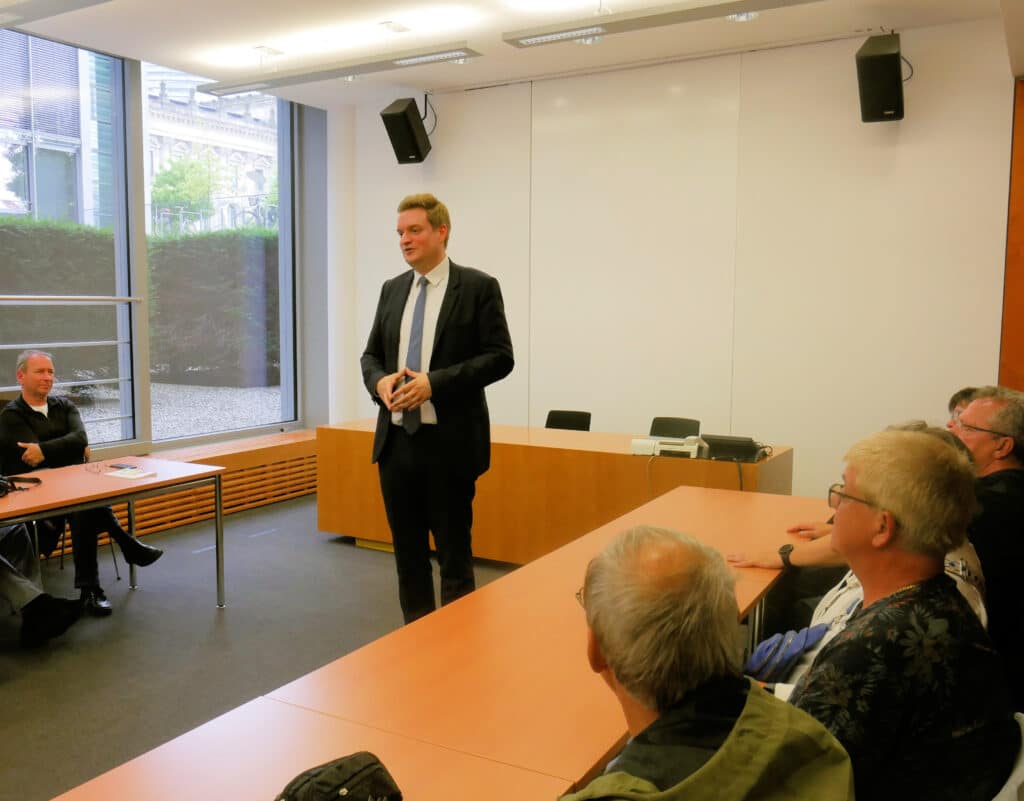 Besuchergruppe aus der Region zu Gast Im Deutschen Bundestag